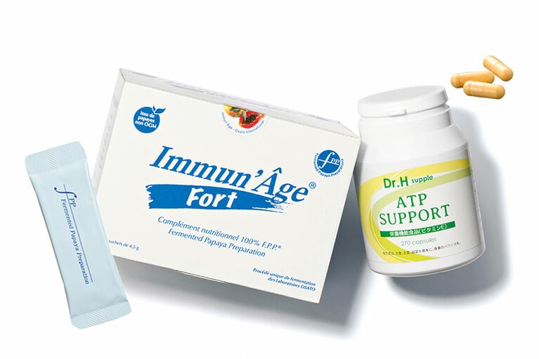 左から：パパイヤ由来発酵食品。イミュナージュプロ 60包 18,500円／まいこ ホリスティック スキン クリニック  認知症専門医監修。さまざまなビタミンをバランスよく配合。Dr.Hサプリ ATPサポート 270粒 5,000円／勝山ネクステージ