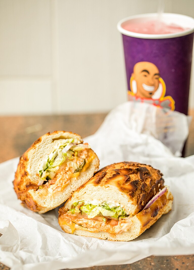 メナージュ・ア・トロワ 11ドル。