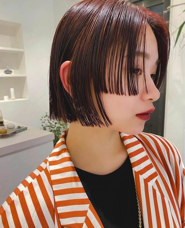 シンプルでモードなミニボブ。