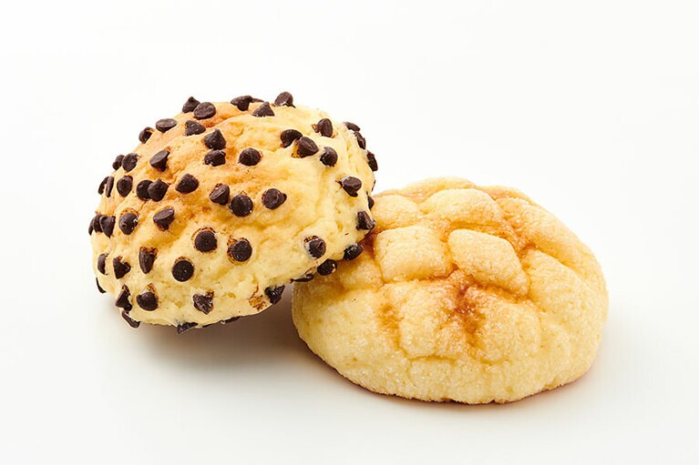 チョコチップメロンパン 324円、メロンパン 227円／FUJIMURA BAKERY