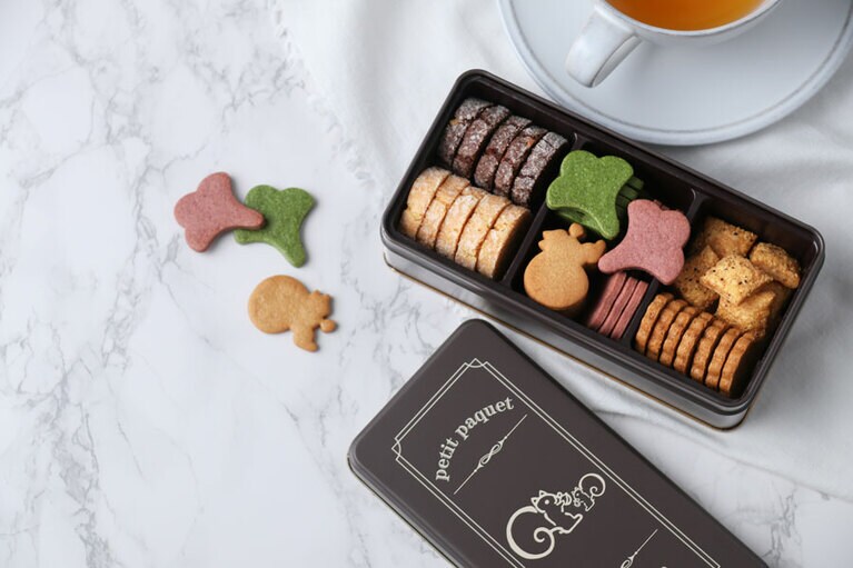 鎌倉紅谷「petit paquet-プティ・パケ- 」2,214円。八幡宮前本店のみでの限定販売／神奈川県