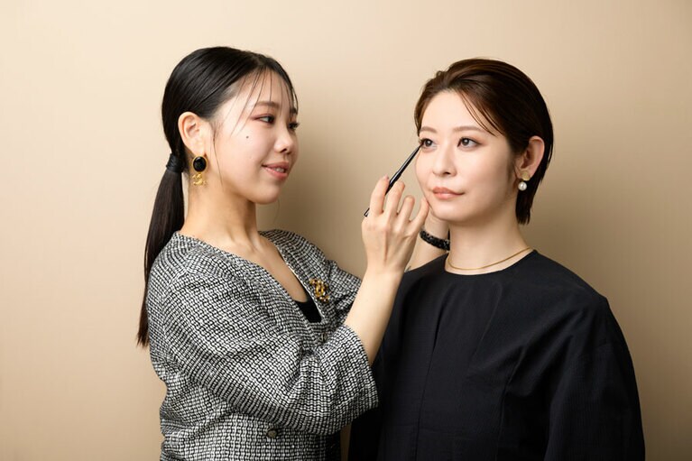 竹下真波さん（左）、廣松叶子さん（右）。