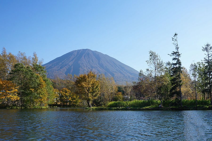 ニセコのシンボル羊蹄山は、蝦夷富士とも呼ばれている。