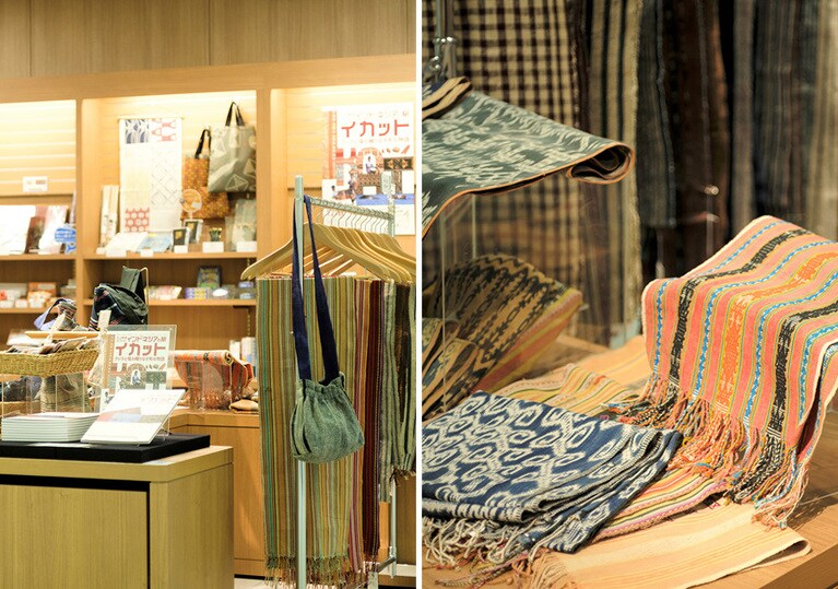 ミュージアムショップには、かわいいオリジナルグッズのほか、レンバタ島をはじめ、インドネシア東部の島々のイカットを展覧会期間限定で販売。