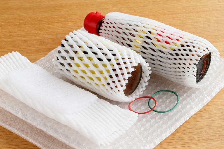 果物などが包まれているネットは大活躍。手に入ったら捨てずにとっておきます。