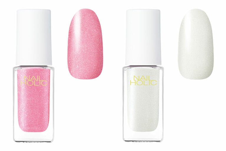 左から、おもちゃっぽくてポップなピンク、PK833。単色でも、どの色と合わせてもいいホワイトのWT039。各5mL 396円(編集部調べ)／コーセーコスメニエンス(2022年2月16日限定発売)