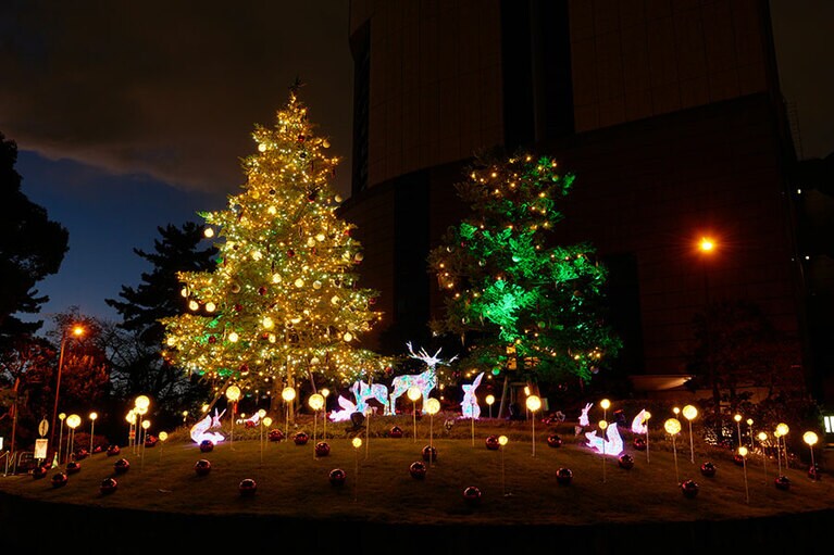 正面玄関のデコレーション。