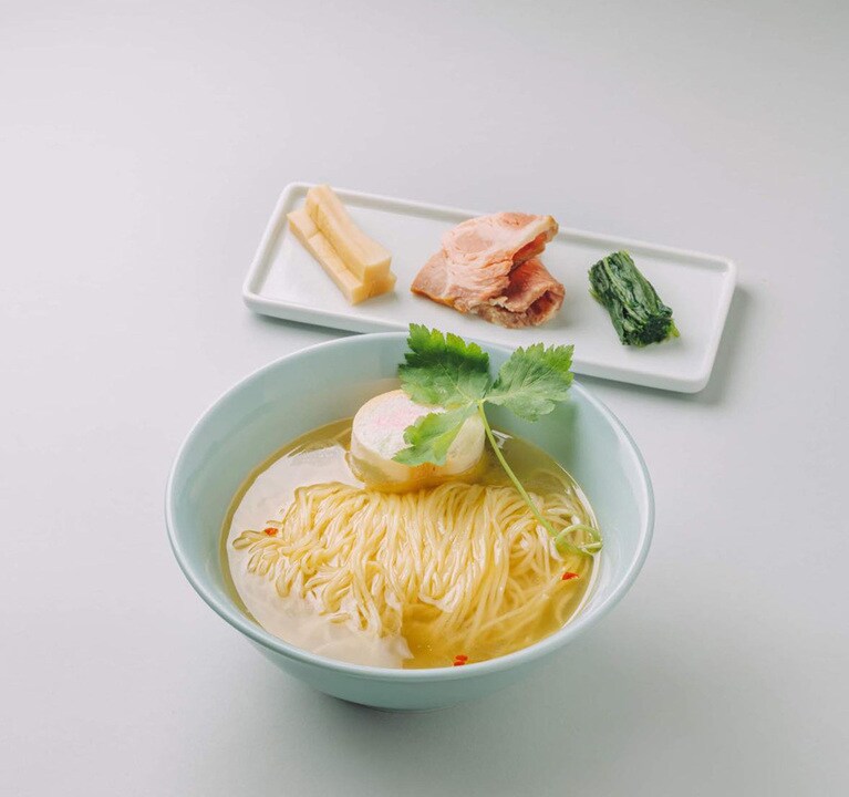 男鹿塩ラーメン 920円。