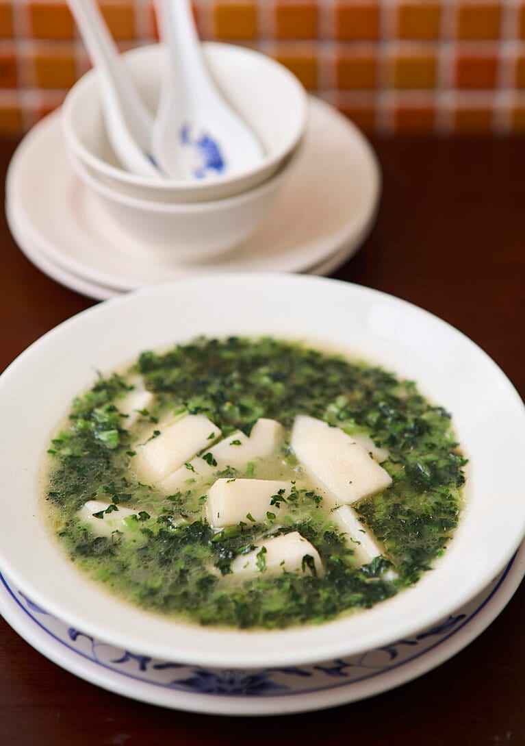 「雪菜春筍」320元。