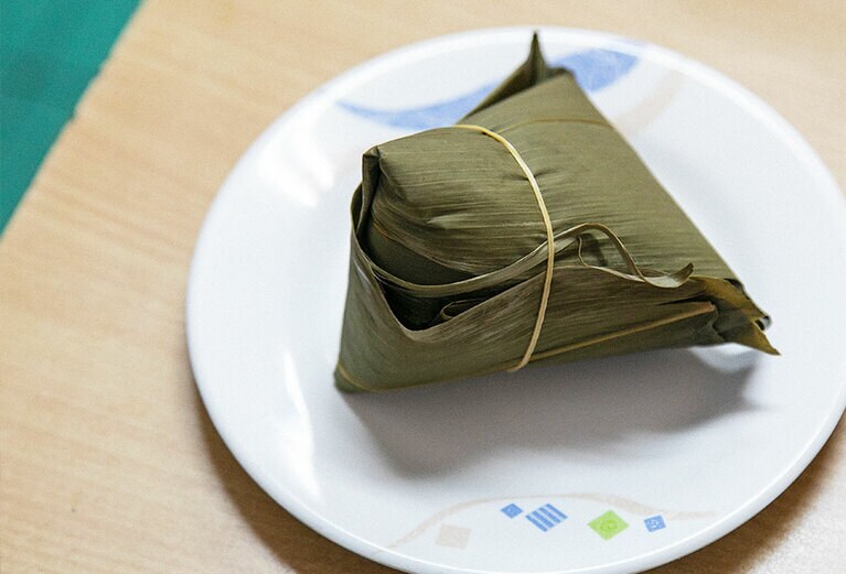 〈ちまき〉250円(税込)は午前中に売り切れることも。＠金壺食堂