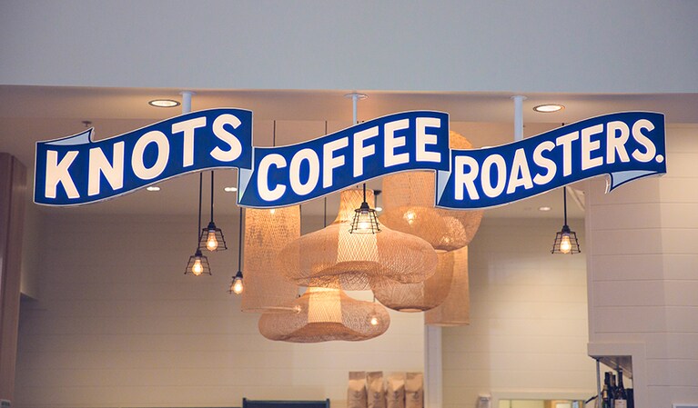 この看板が目印。