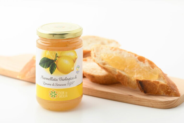 フィオールディシチリア有機レモンマーマレードI.G.P. 360g 699円／成城石井