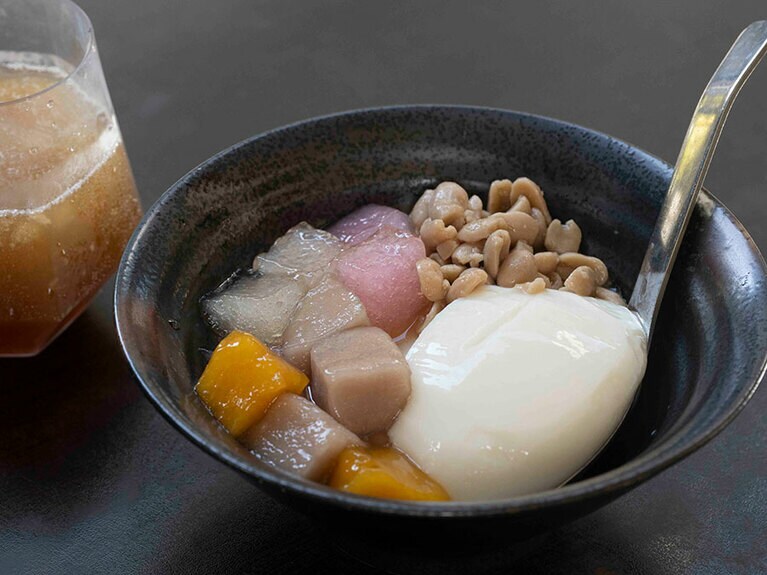 写真＝志水隆、榎本麻美