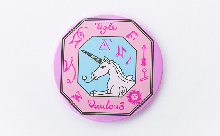 手鏡はいい気を集め、悪い気を弾くダブルの効果が！