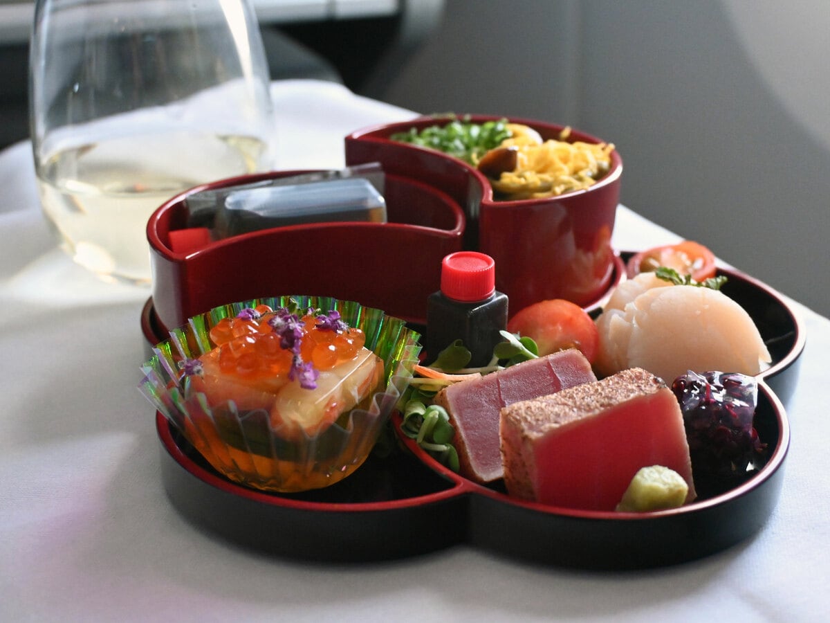 一番人気の機内食は「菊乃井」シェフ監修御膳！ シンガポール