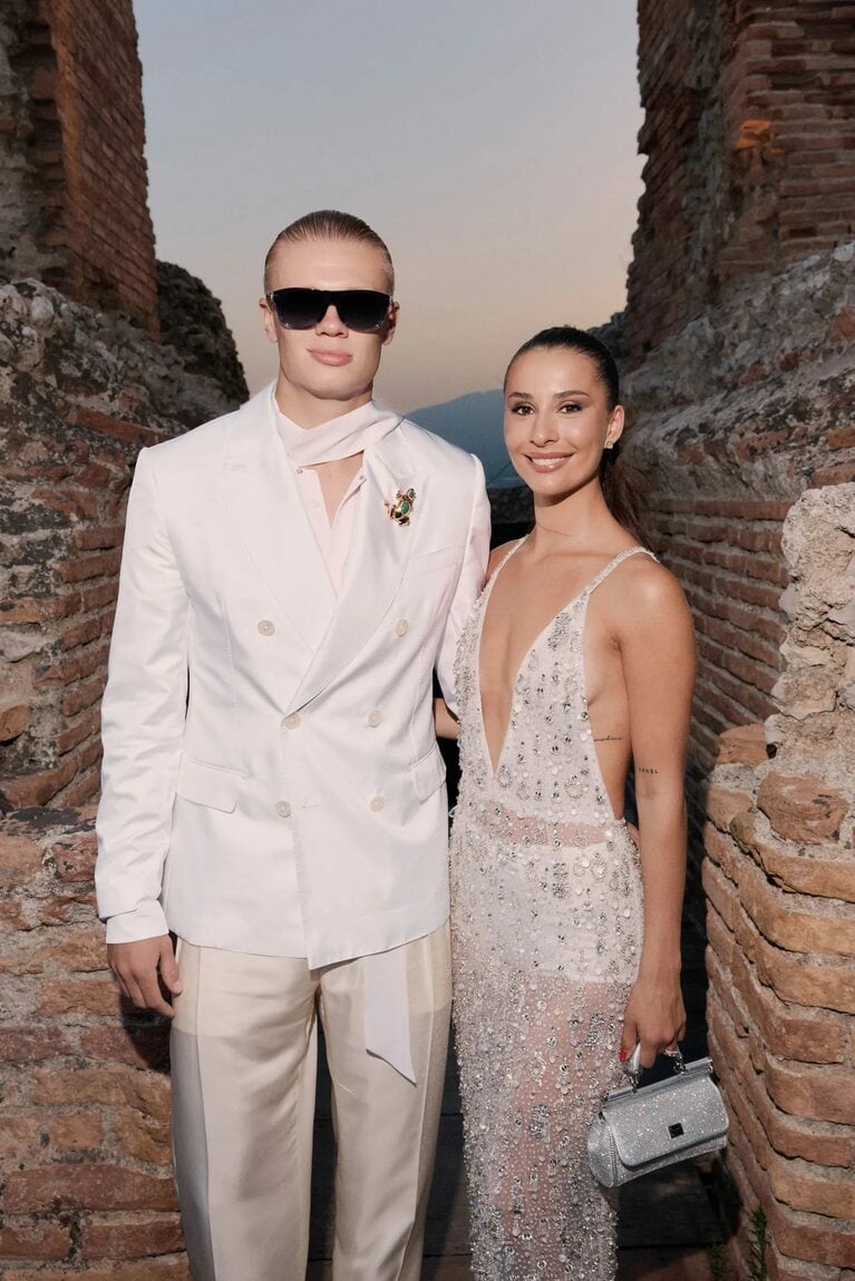 ドルチェ＆ガッバーナのイベントに登場したアーリング・ハーランド　©DOLCE＆GABBANA