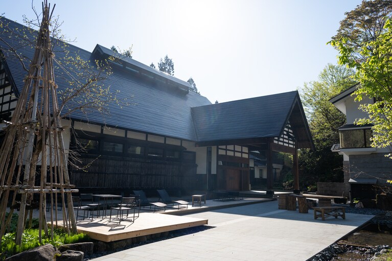 「里山十帖」の外観。