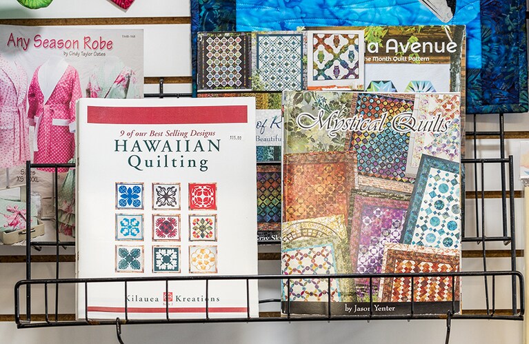 ハワイアン・キルト用品も豊富。