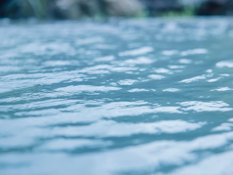 白濁したやさしい肌あたりながら、湯力抜群。