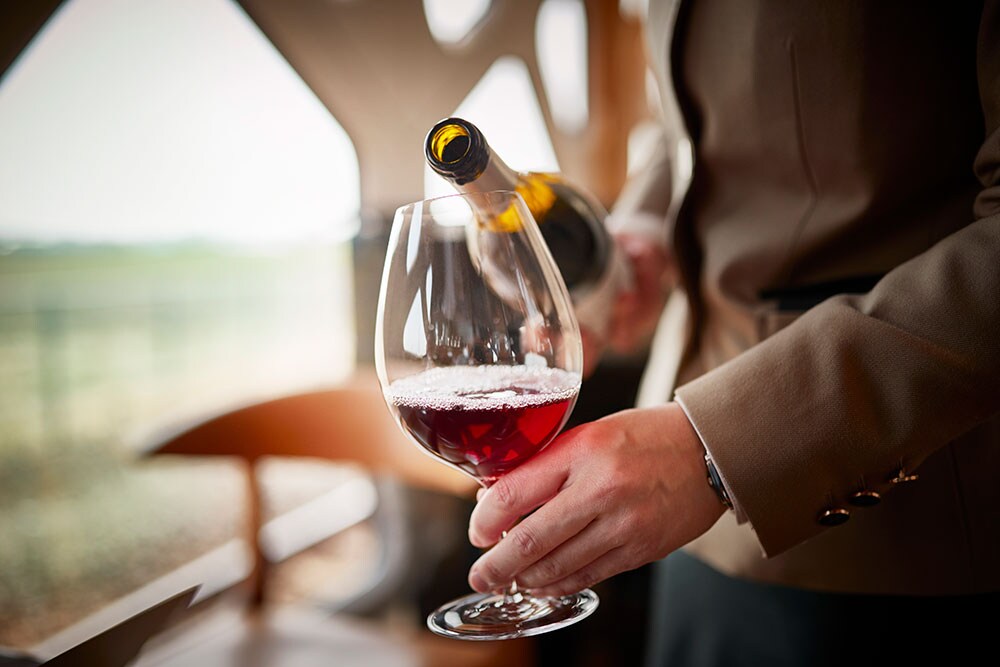 ワインは山形や新潟で醸された逸品が揃う。