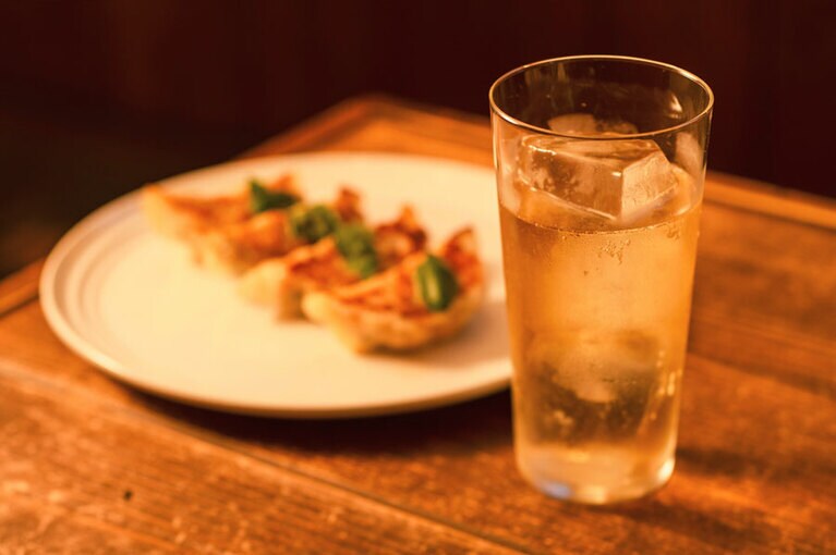 レモンの香り成分がグラスに満ちている！