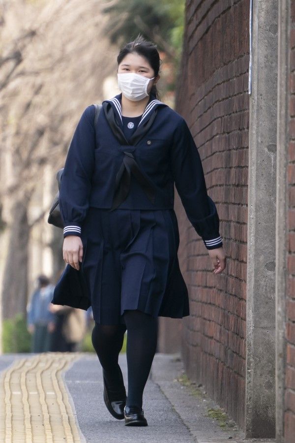 2020年3月、学習院女子高等科の卒業式の日の愛子さま　©JMPA