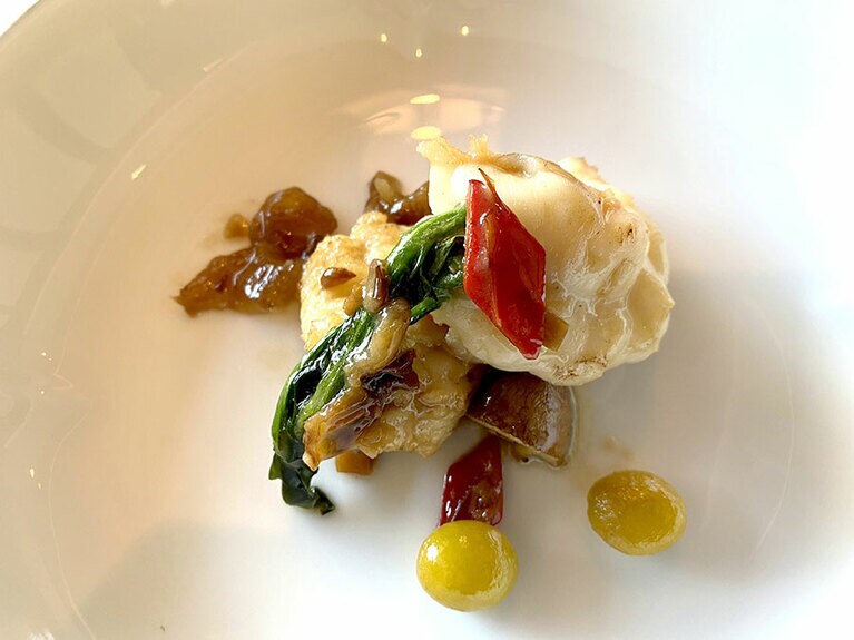 薬膳効果はもちろんのこと、穴子と海老の旨みがたっぷりの豪華なひと皿。