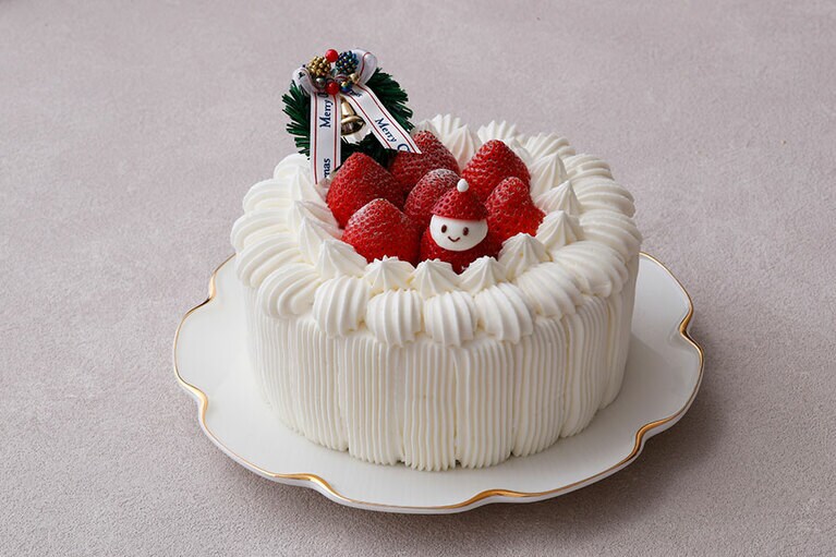 ホテルニューグランド「苺のショートケーキ」（5号 直径15cm／7,020円、7号 直径21cm／14,040円）。