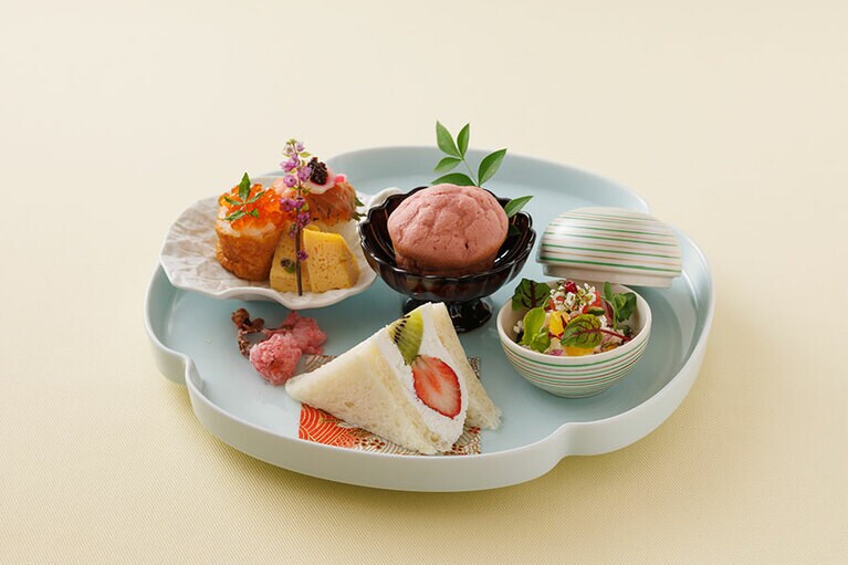 桜咲くお花見気分で味わえる、セイボリーのイメージ。