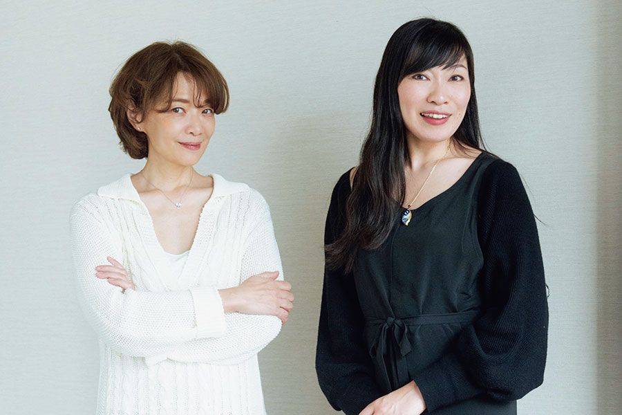 左：ヤマザキマリさん、右：内田舞さん。