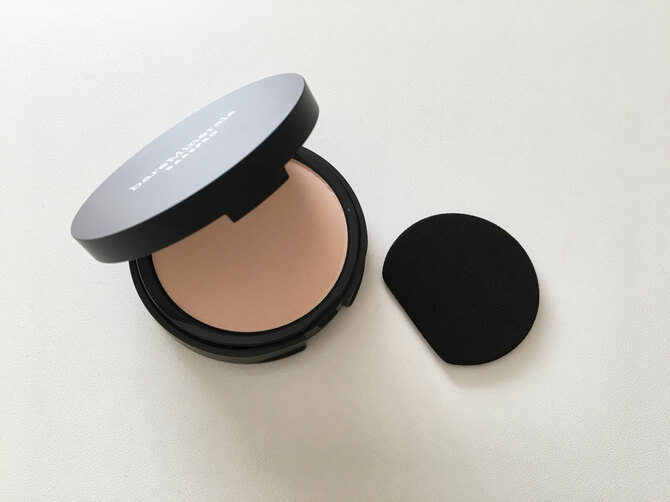 ブラシを使ってファンデーションを うまく塗れますか？ ベアミネラルの