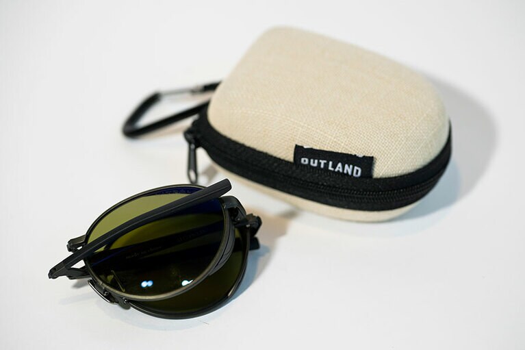 専用ケースつき。