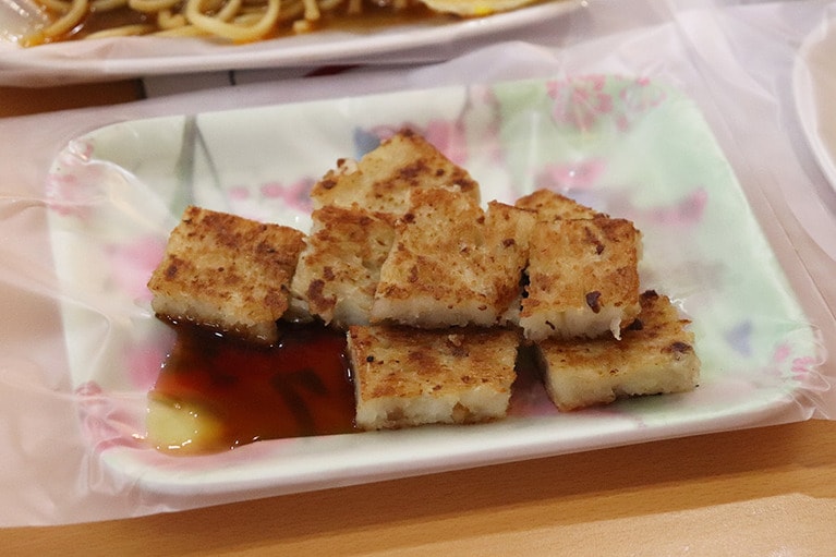 朝ごはんの人気メニューのひとつ、大根もち。