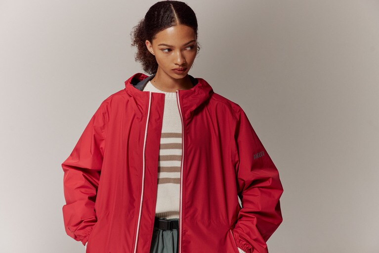 RainPack フーデッドジャケット。