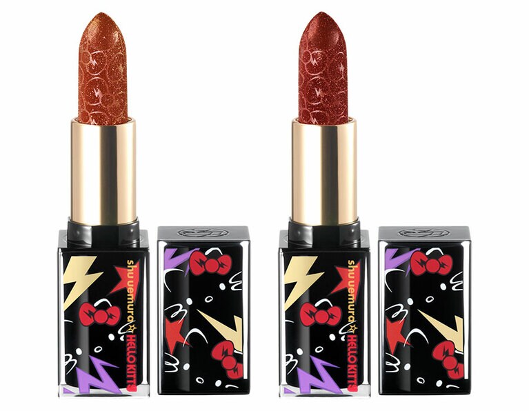 ルージュ アンリミテッド ディスコ グリッツ 各4,070円。左から：ダズリングヌード、ルビースパークラー。発売日：11月1日(月)。©2021 SANRIO CO., LTD. APPROVAL NO. L614617