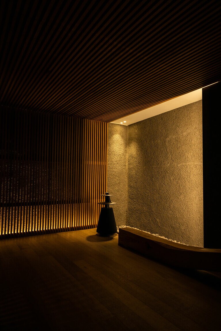 上質な滞在が始まることを予感させるエントランス。