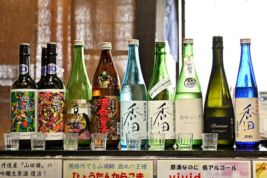 試飲できる日本酒が豊富で、甘口から超辛口まで味わいもさまざま。
