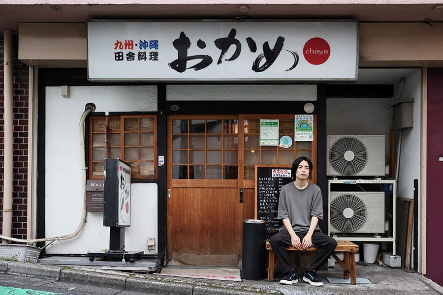 今回インタビューを行った神泉の「おかめ茶屋」。舞台の稽古終わりや撮影の打ち上げなどでよく訪れるという。