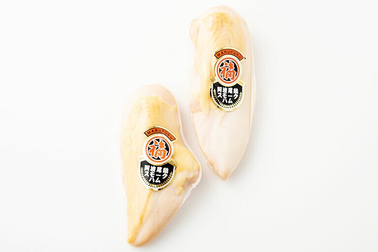 阿波尾鶏スモークハム 100g(写真は約200g) 362円／ミートショップマルフク