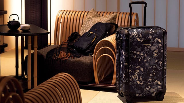トゥミ TUMI スーツケース 31L 4輪 19 Degree Aluminum
