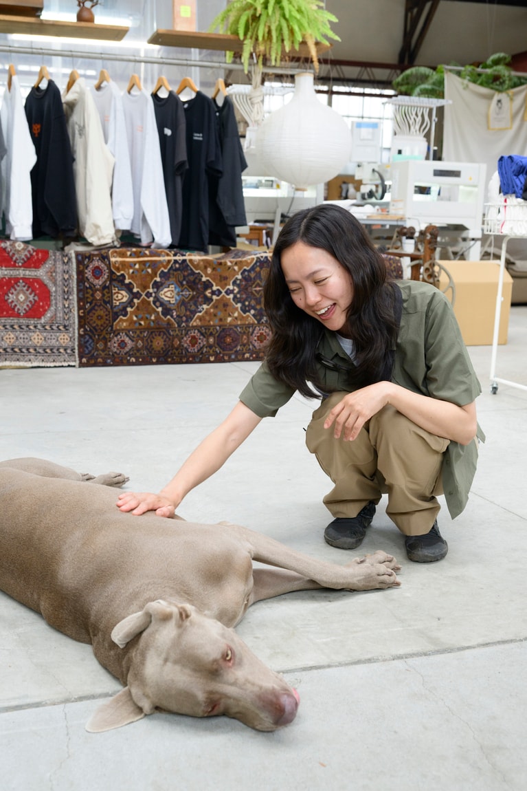 刺しゅうと多肉植物とかわいい看板犬、心が癒される時間。