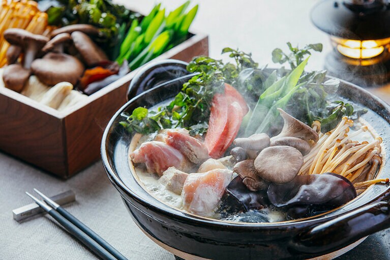 1日目の夕食は、栄養バランスがよく胃腸に過度の負担をかけない「豆乳鍋」。