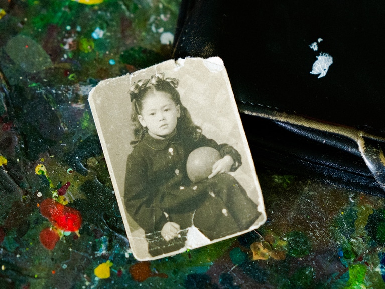 父・ウィラードさんがウォレットに忍ばせ、終生その身に携えていた順子さんの写真。©平松市聖／文藝春秋