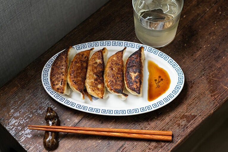 「もちもち皮のジャンボ餃子」210g×6個入り490円。