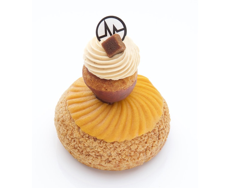 RELIGIEUSE(ルリジューズ)650円。美しいドレープの入ったドレスをまとっているかのよう。