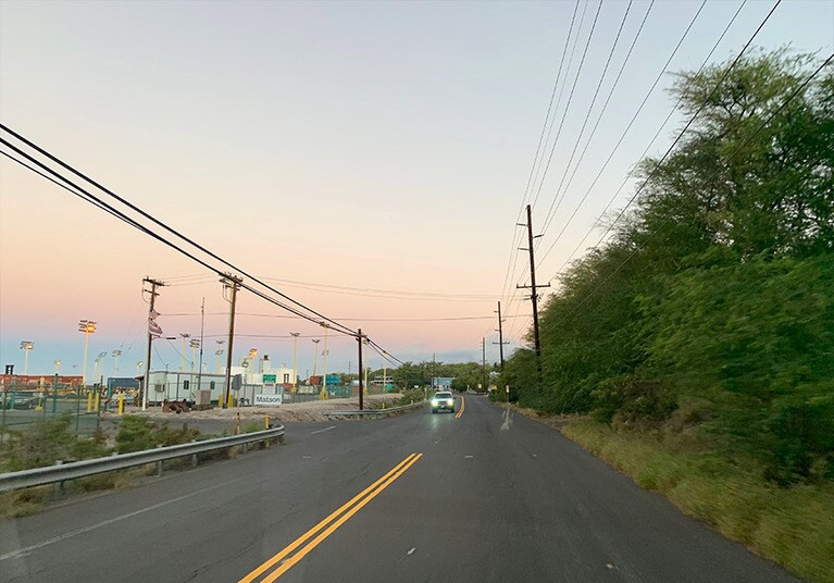 日の出とともに空もピンクとブルーで幻想的に。