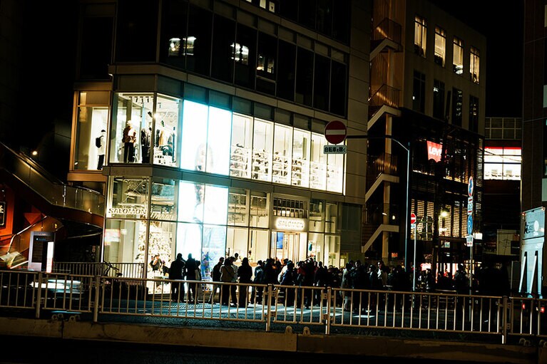 サロモンストア 東京渋谷