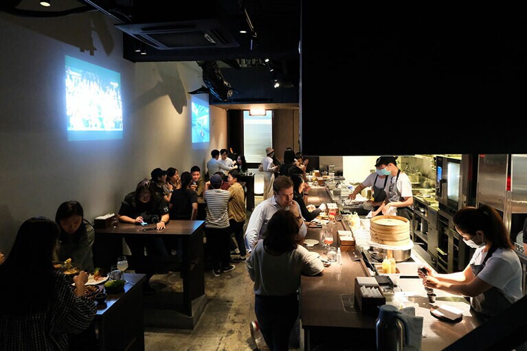 人気店だけあってすぐにいっぱいに。