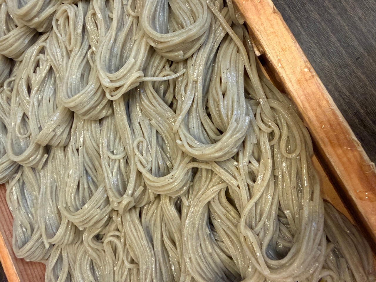 「小嶋屋総本店」のへぎそば。写真提供：山本浩司さん。