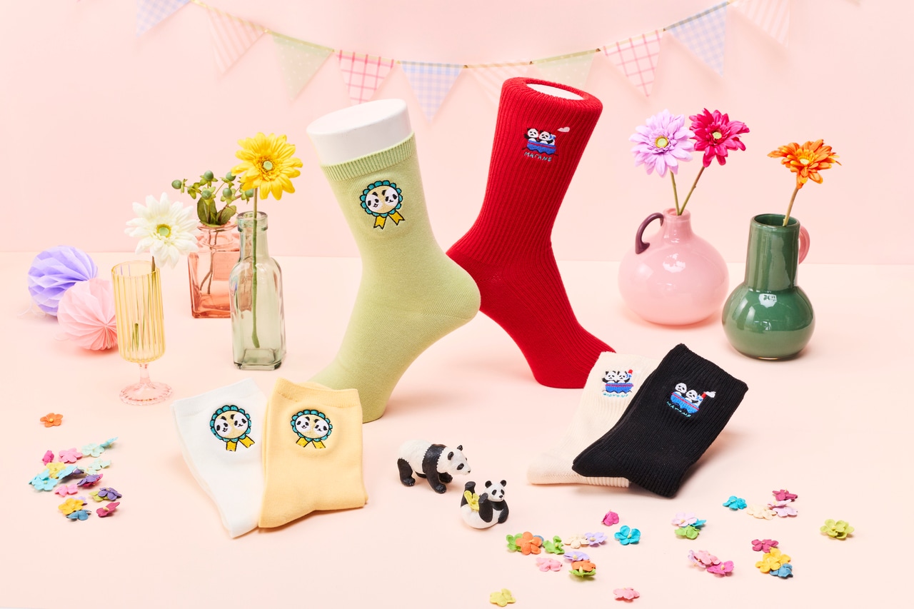 靴下屋／ワッペンパンダソックス 1,100円（写真左3点）、またねパンダソックス 1,430円（写真右3点）。